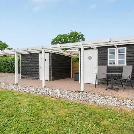 Feriehus Cozy In With House Sea View