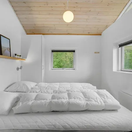 Beautiful In With House Sea View *