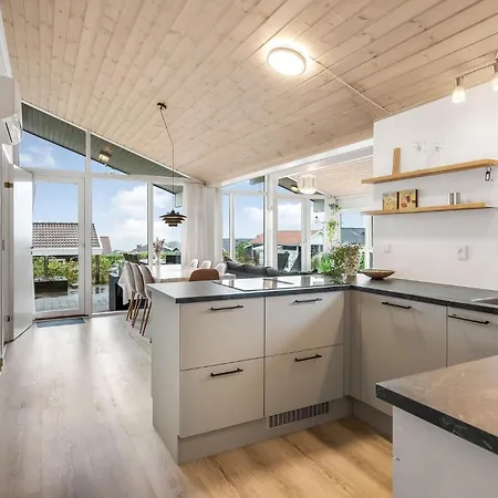 Cozy In With House Sea View Holiday home Sjolund