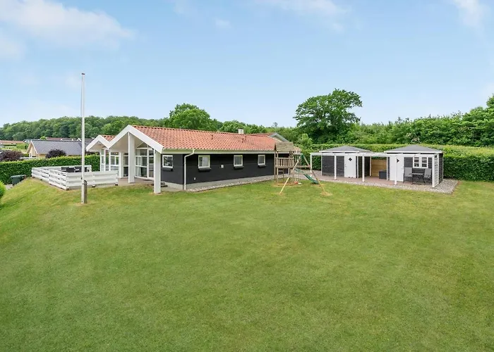 Cozy In With House Sea View Nyaraló *